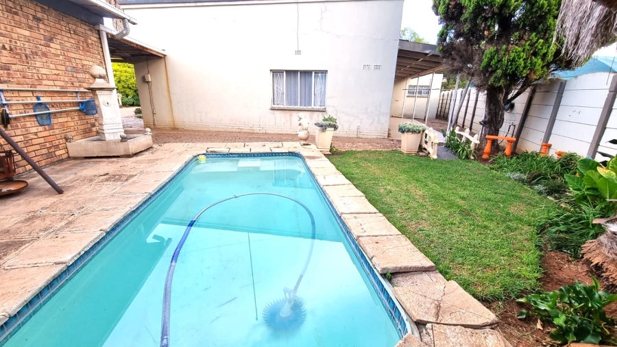 4 Bedroom Property for Sale in Potchefstroom South North West